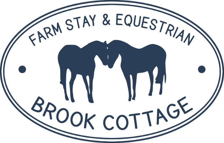 Brook Cottage - Farm Stay & Equestrian